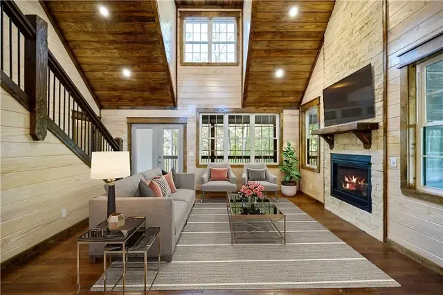 Spring into Action with Free Virtual Staging